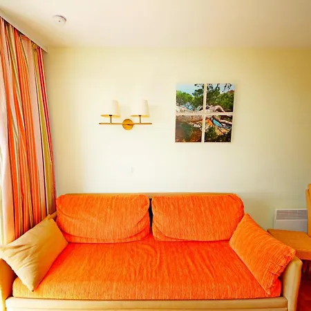Apartment 2m J4 329 - 320la *